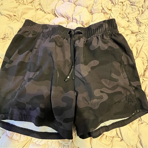 Youngla shorts - Picture 1 of 4